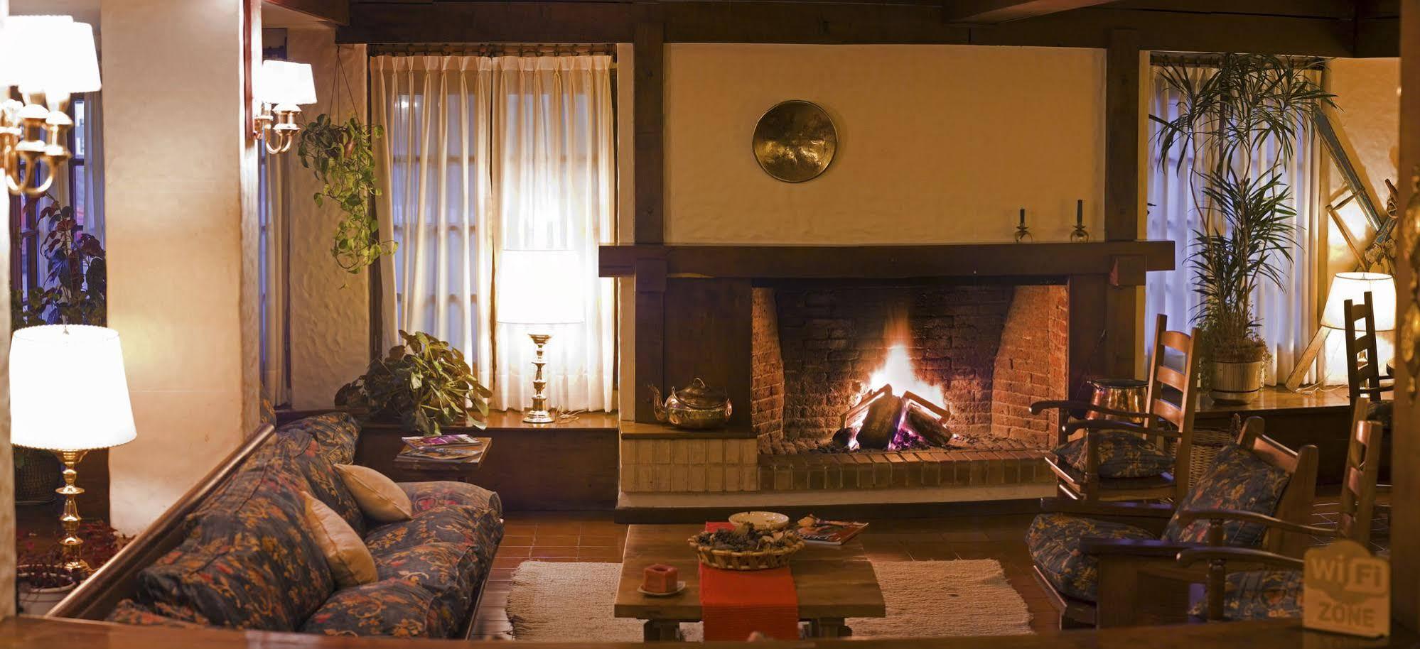 Del Viejo Esquiador Hotel San Martin de los Andes Ngoại thất bức ảnh